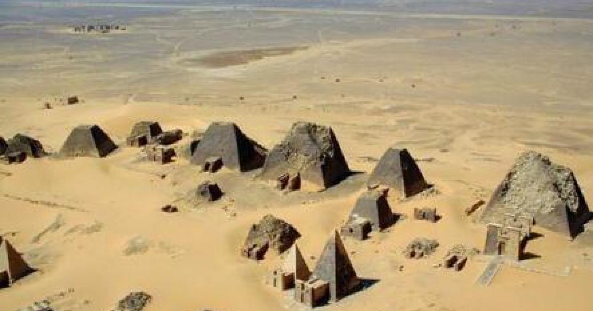 În Sudan sunt (cel puțin) de două ori mai multe piramide decât în Egipt…