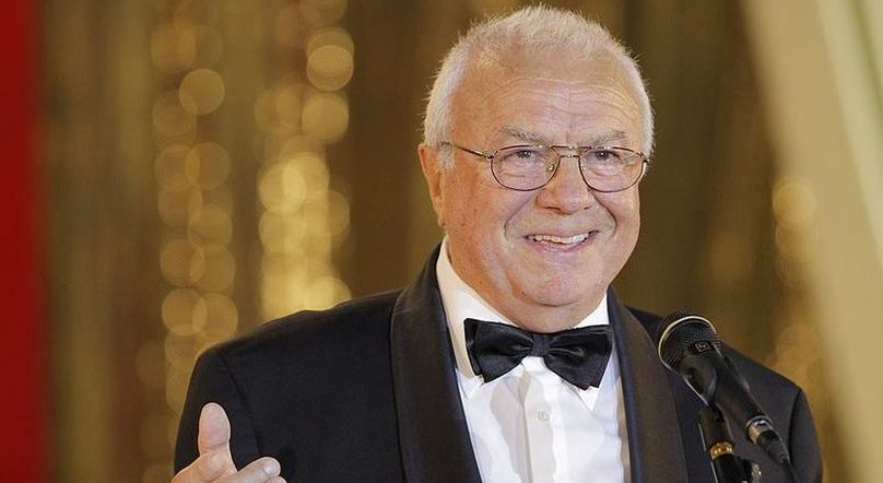 Actorul Alexandru Arşinel, dus la Spitalul Universitar