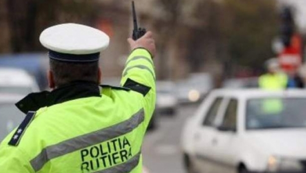 Consumul de alcool şi viteza au lăsat fără permis aproape 1.000 de şoferi în ultimele 3 zile