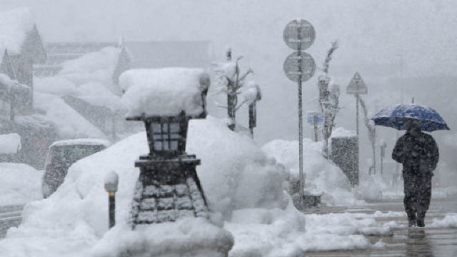 Japonia, afectată de viscol şi ninsori abundente