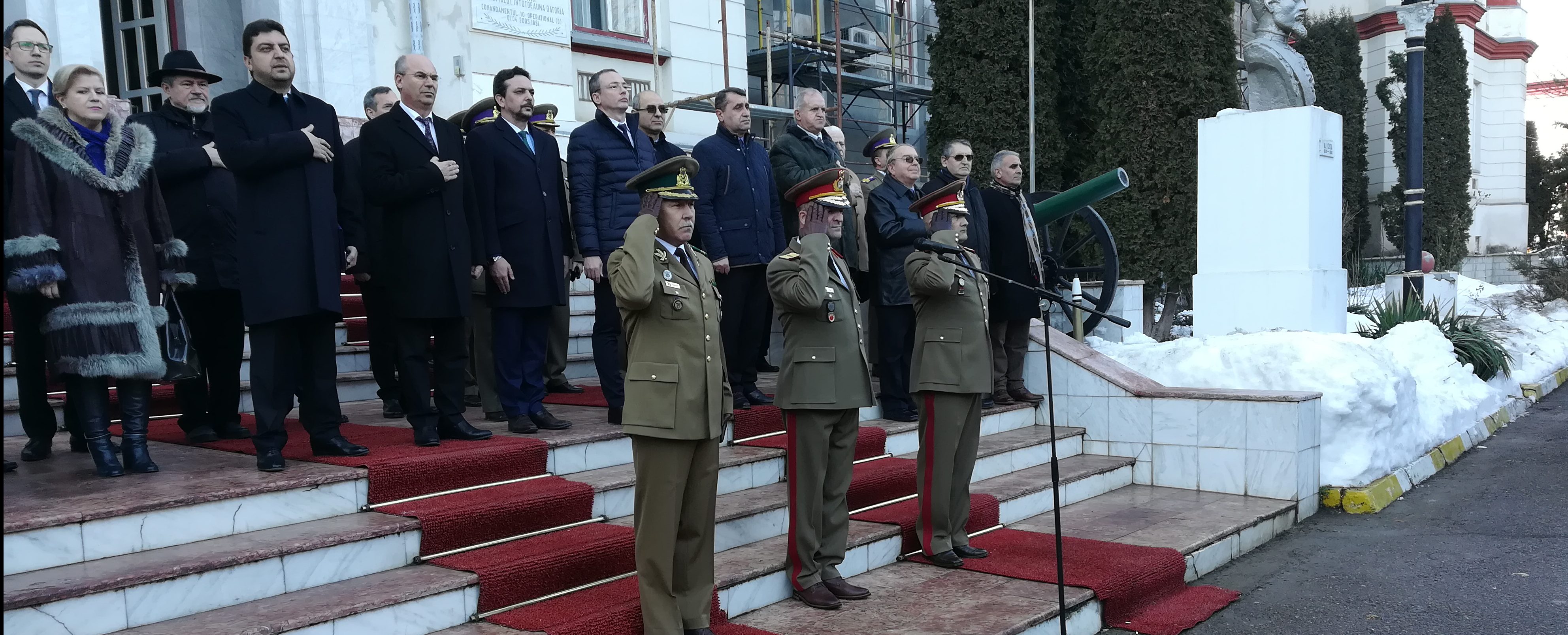 (FOTO) Colonelul Remus Bondor este de astăzi noul comandant al Brigăzii 15 Mecanizată Podul Înalt de la Iaşi