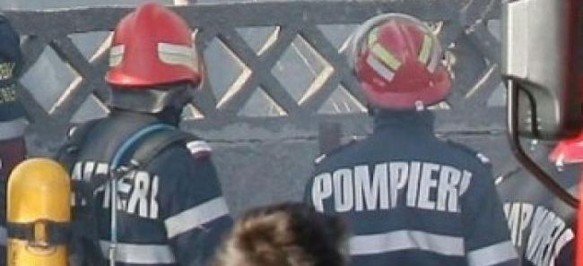 Neamţ: Incendiu la o conductă de gaz. Trei muncitori au fost răniţi