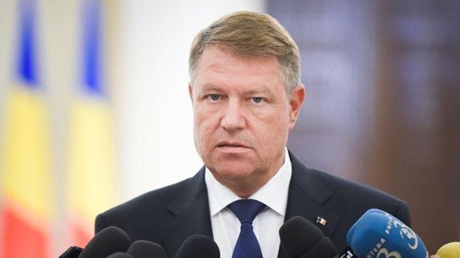 Protest anti-Iohannis la Palatul Cotroceni