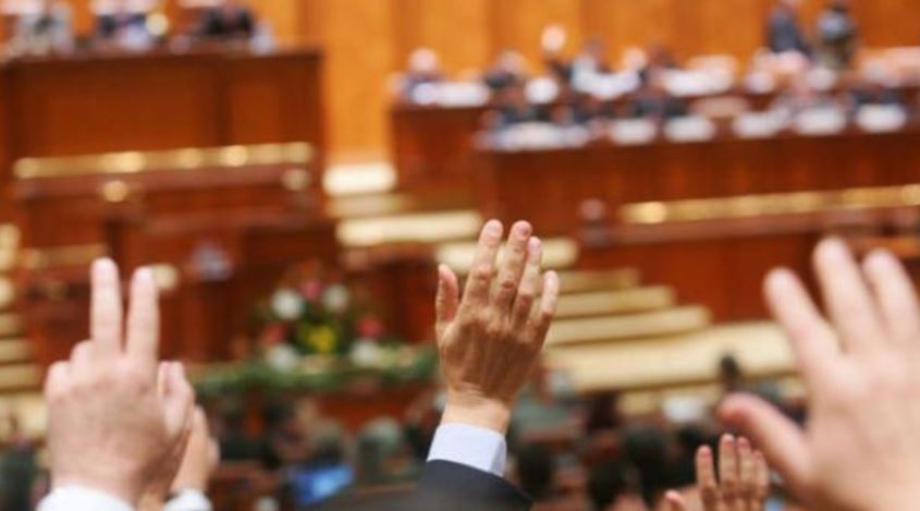 O nouă sărbătoare legală şi nelucrătoare, votată în Senat