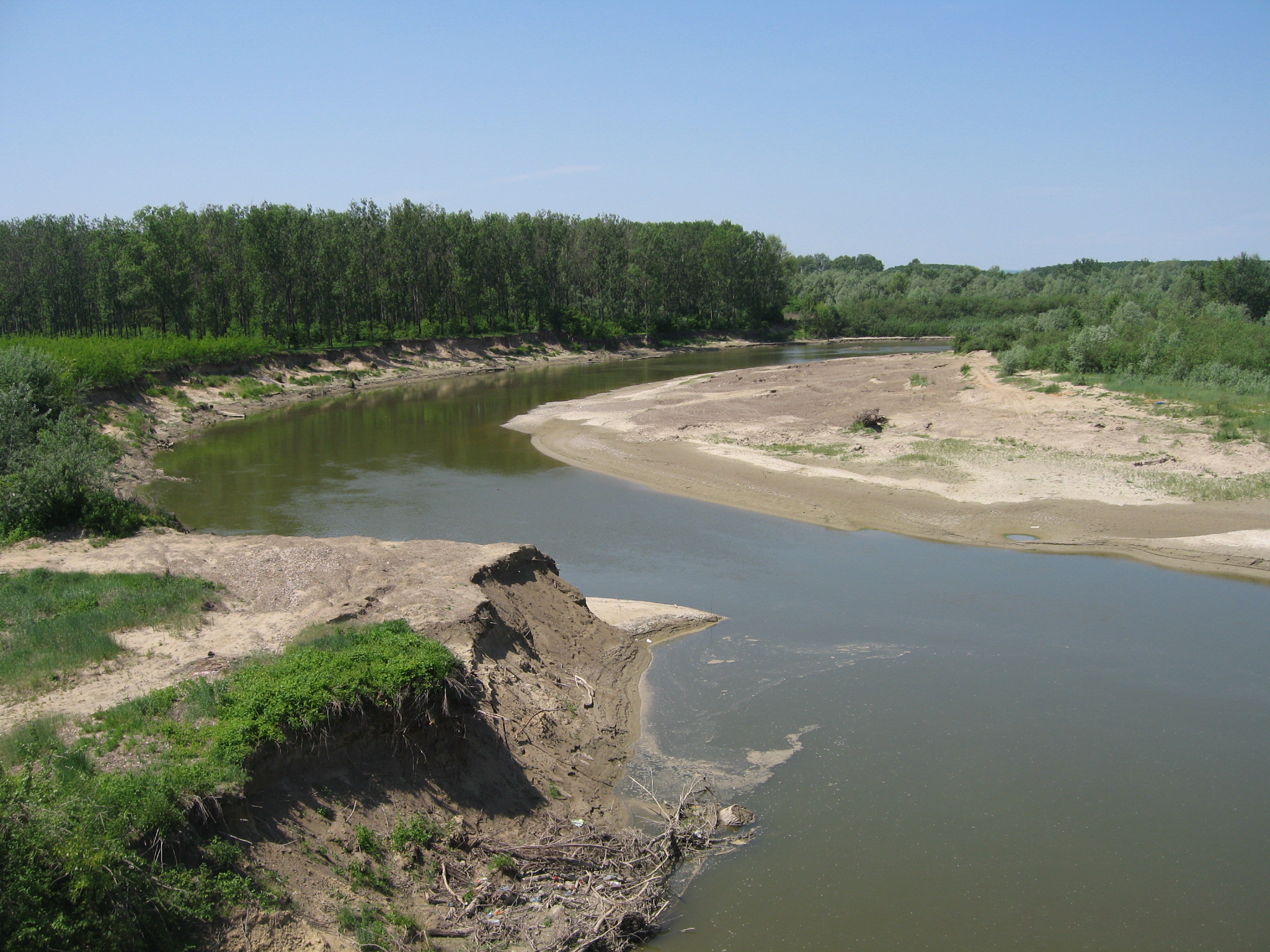 După 31 de ani, autorităţile din judeţele Suceava şi Botoşani au obţinut resurse pentru finalizarea construcţiei unui baraj pe râul Siret