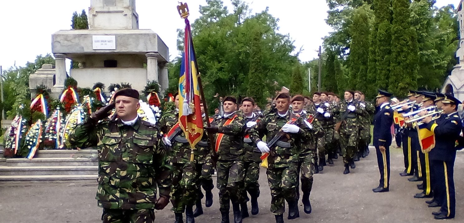 Ziua Eroilor este marcată, astăzi, la Iaşi dar şi în mai multe oraşe din ţară