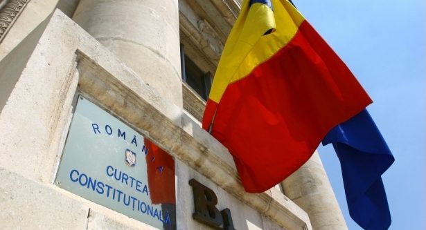 (UPDATE) CCR: Există conflict între puteri în cazul respingerii revocării şefei DNA