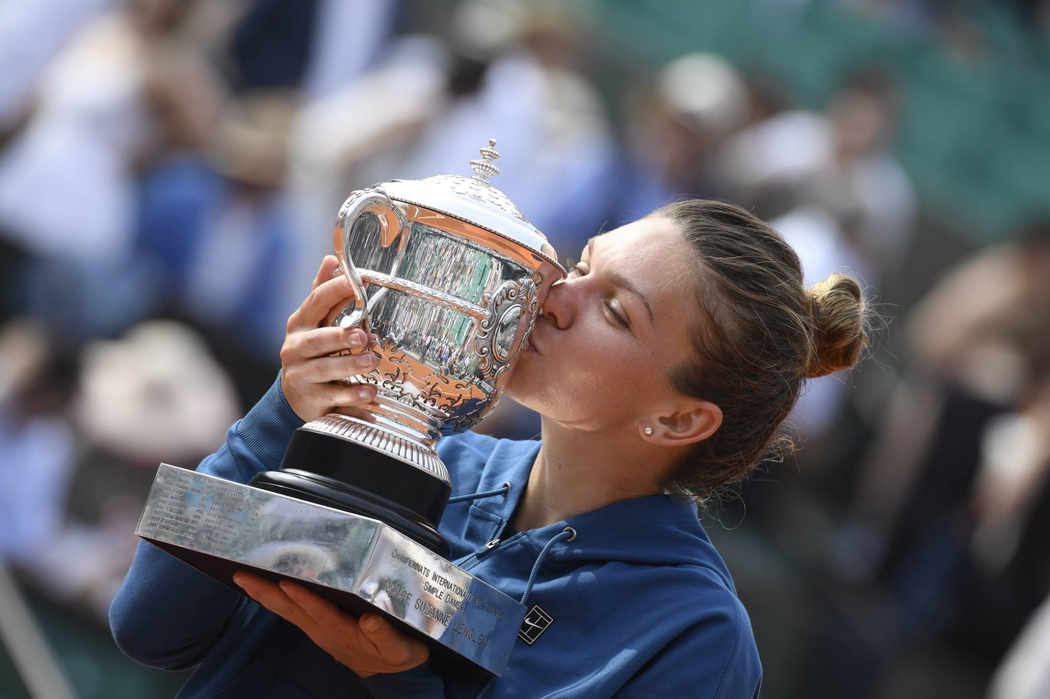 Tenis: Simona Halep continuă să conducă detaşat în clasamentul WTA