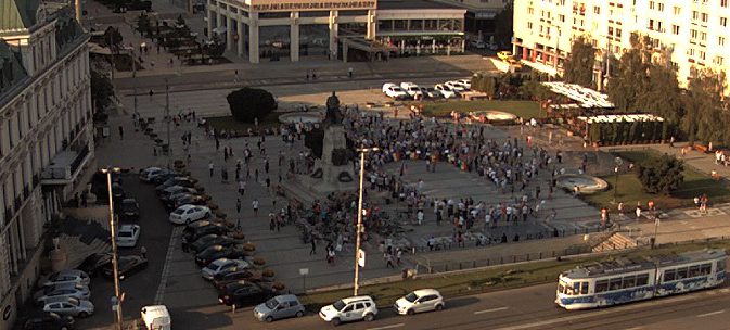 (FOTO/VIDEO) Aproximativ o mie de ieșeni au protestat împotriva modificărilor aduse la Codul de Procedură Penală