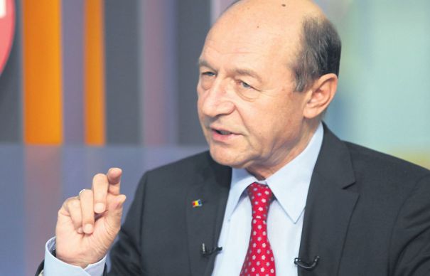 Senat: Băsescu pierde preşedinţia Comisiei pentru strategie economică; Aurel Soporan (PSD) preia funcţia