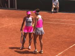 Perechea Irina Bara/Mihaela Buzărnescu, în sferturi de finală la Roland Garros !