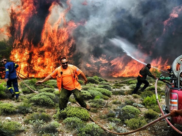 Incendiu în Grecia: Guvernul suspectează posibile ‘acte criminale’