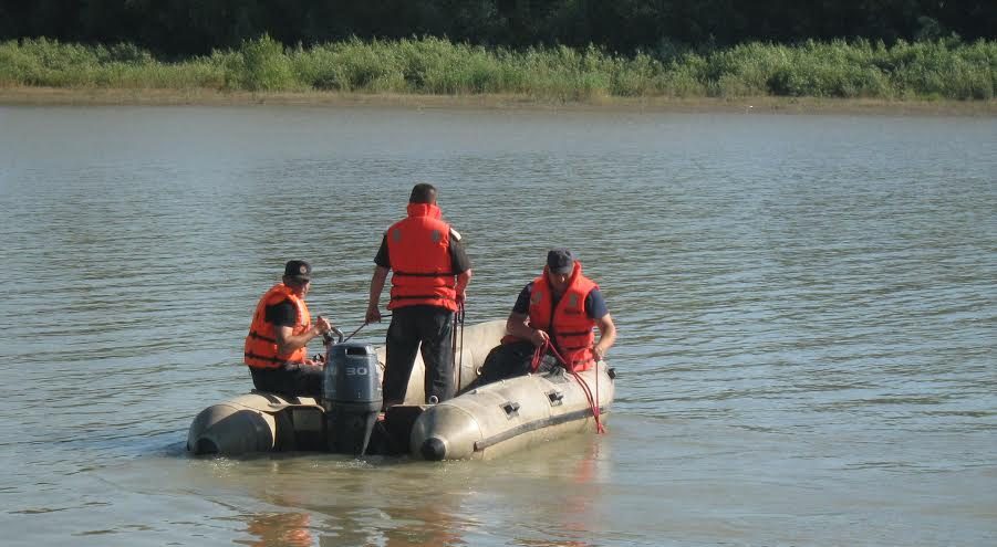 Neamţ: A fost găsit trupul fetiţei de 3 ani care s-ar fi înecat în Cracău