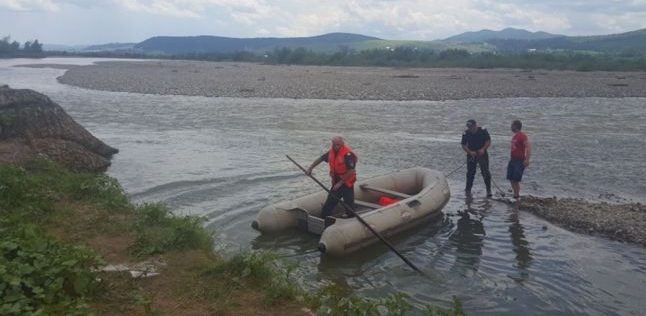 Suceava: Două surori au murit înecate în râul Moldova