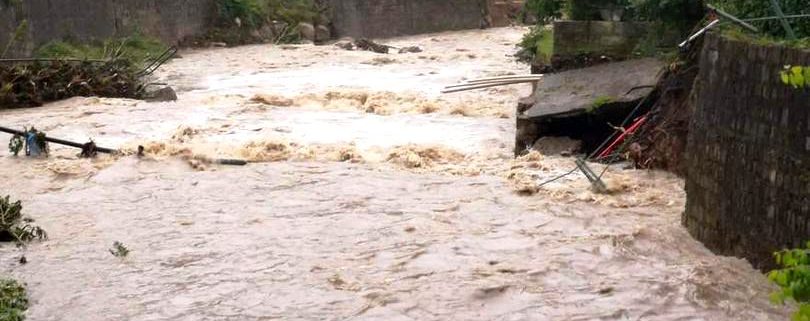 Rămân în vigoare mai multe atenţionări meteorologice şi hidrologice