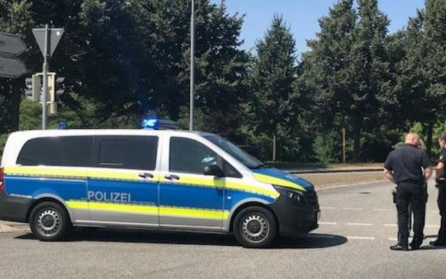 Atacul cu cuţitul dintr-un autobuz din oraşul german Luebeck, soldat cu zece răniţi