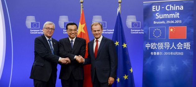 UE şi China semnează o declaraţie comună şi avertizează împotriva războaielor comerciale