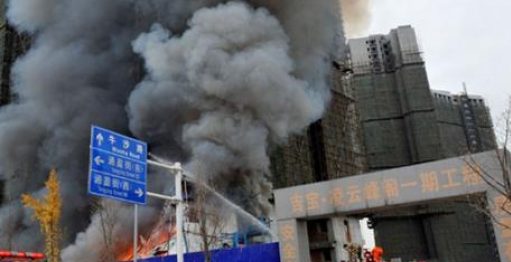 China: Cel puţin 18 persoane au murit în incendiul unui hotel