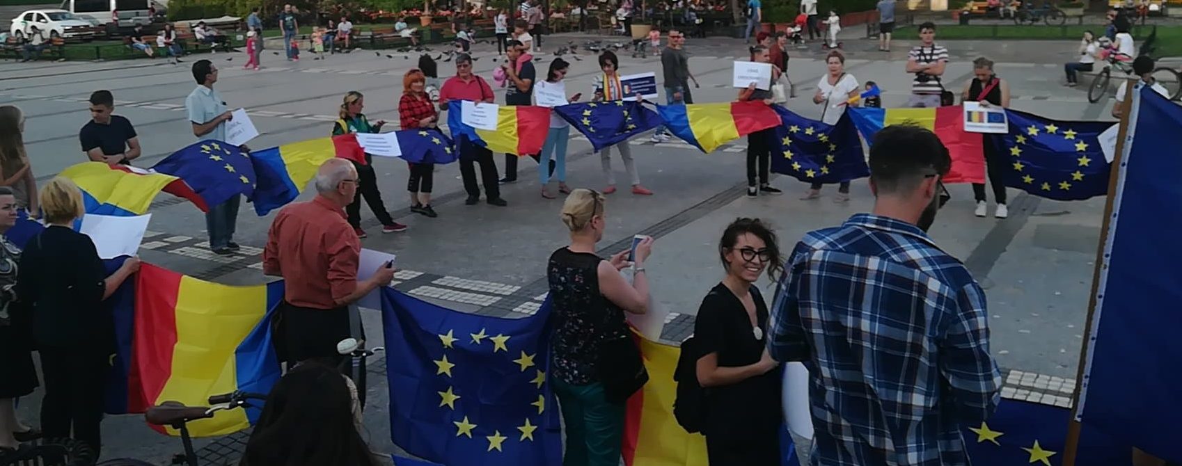 Câteva mii de persoane la protestele antiguvernamentale din Iaşi, Sibiu, Cluj, Braşov şi Bistriţa