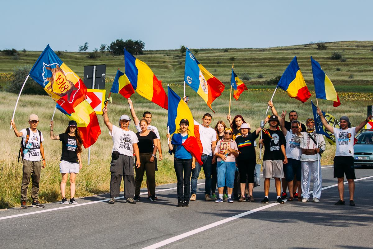 (AUDIO) Poliţia de Frontieră din Republica Moldova nu ar permite unioniștilor, participanţi la Marşul Centenarului, să treacă podul de peste Prut