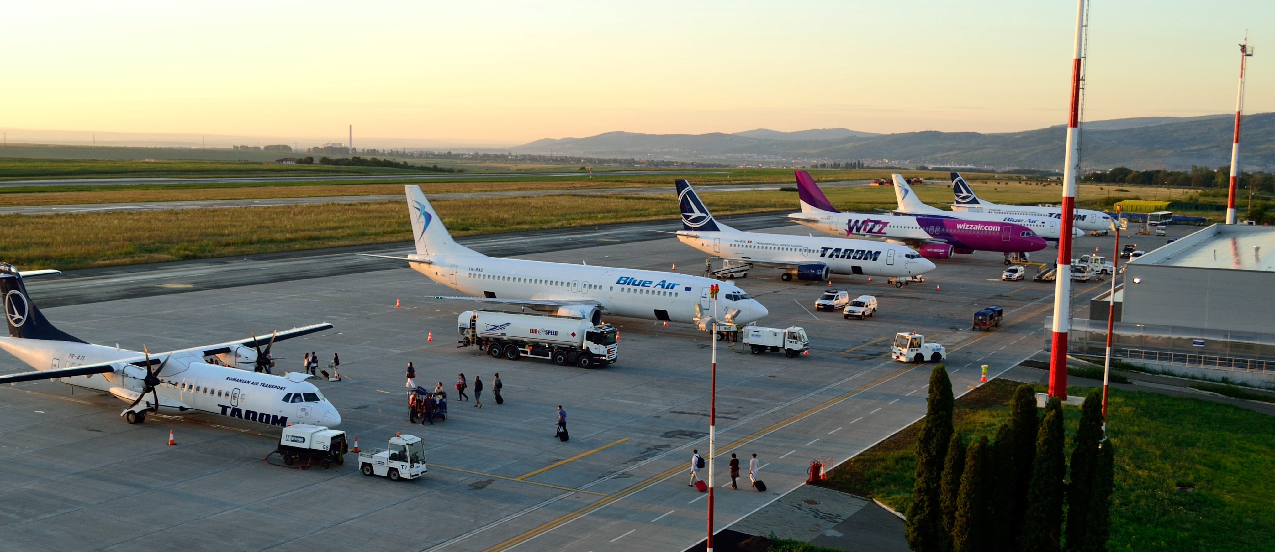 (AUDIO) Aeroportul din Iaşi ţinteşte creşterea numărului de pasageri prin extinderea platformei de parcare pentru avioane