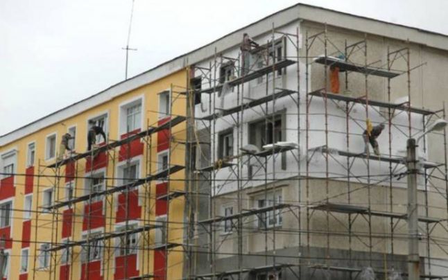 Suceava: Câteva mii de apartamente ar putea fi reabilitate cu finanţare de la bugetul de stat, din 2019