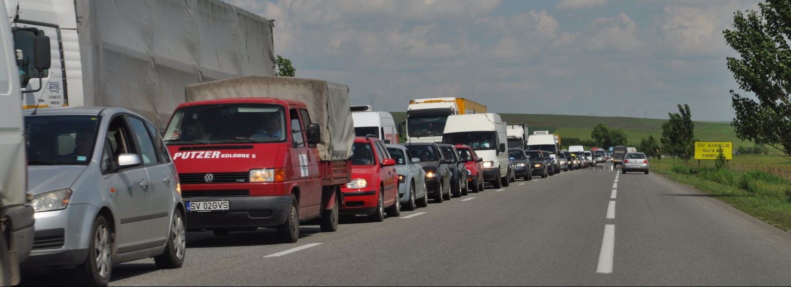 Trafic intens la graniţa cu Bulgaria, pe la PTF Giurgiu-Ruse