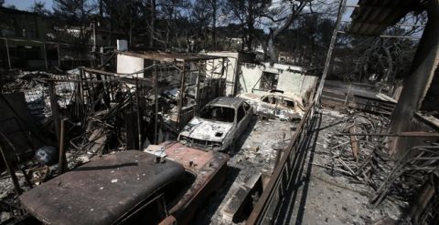 Grecia: Autorităţile vor demola mii de construcţii ilegale după incendiul devastator