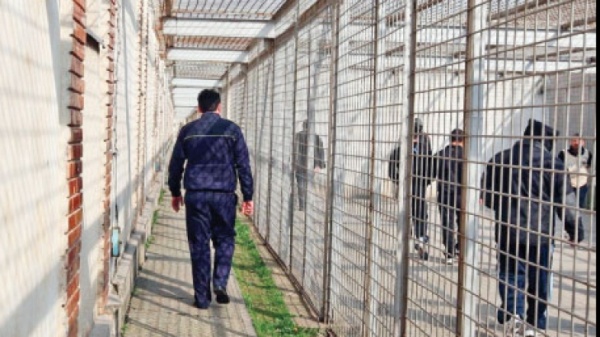 Angajaţii din penitenciare afiliaţi Federaţiei Sindicatelor din Administraţia Naţională a Penitenciarelor vor continua protestele