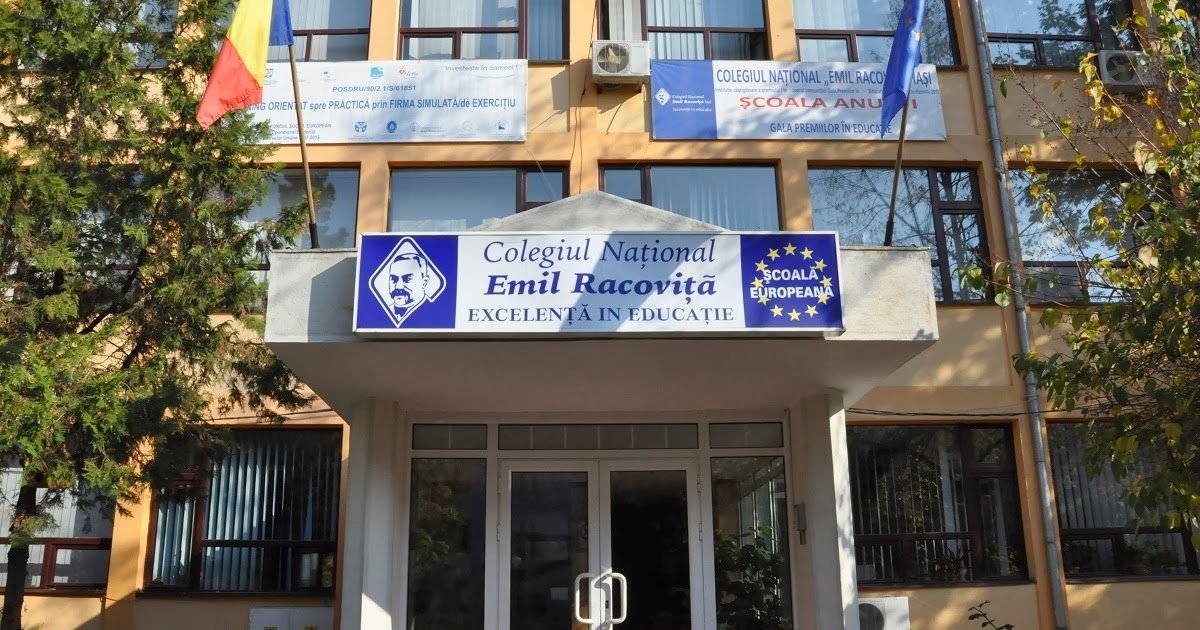 (AUDIO) IAŞI: Festivitatea de deschidere a noului an şcolar a avut loc, astăzi, la Colegiul Naţional „Emil Racoviţă”