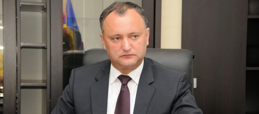 Igor Dodon suspendat din nou provizoriu din funcţie, ca urmare a refuzului de a semna decretul de numire a doi noi miniştri