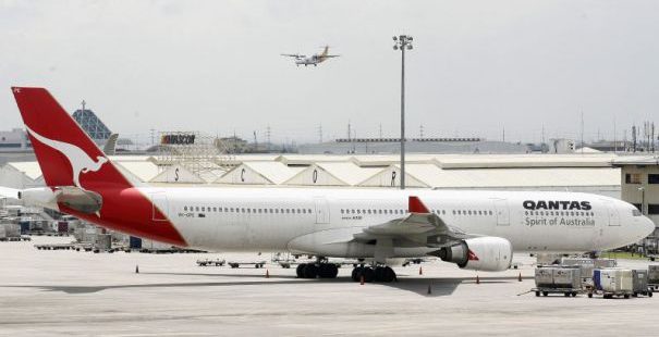 Franţa: Un bărbat, arestat după ce a intrat cu maşina pe pista aeroportului din Lyon