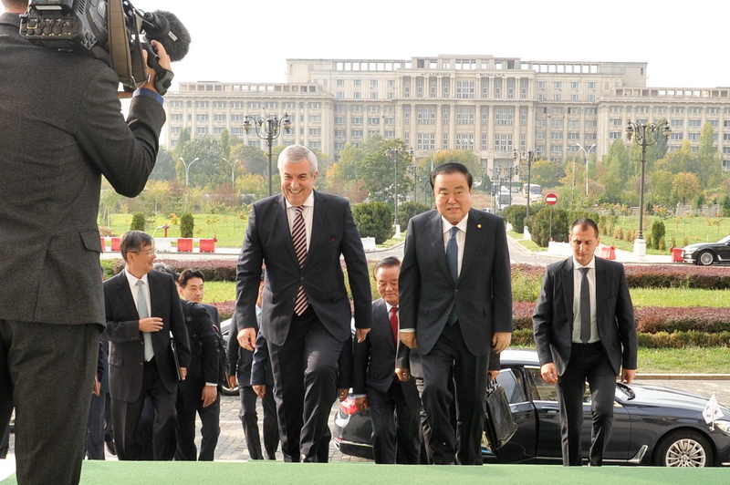 Întrevederea preşedintelui Senatului României cu Moon Hee-sang/preşedintele Adunării Naţionale a Republicii Coreea