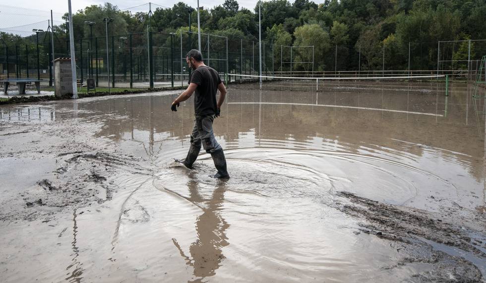 Atenţinare de călătorie MAE: Spania – coduri roşu şi portocaliu de precipitaţii