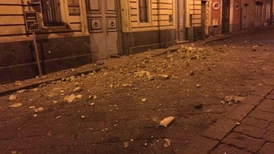 Cutremur în Sicilia. Zeci de oameni au fost răniţi