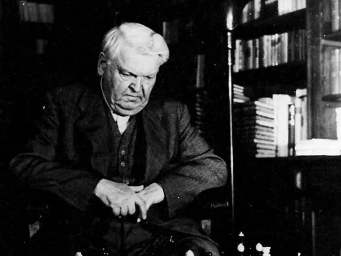 Mihail Sadoveanu: „Iluzia şi visul sunt la temelia sufletului nostru…”