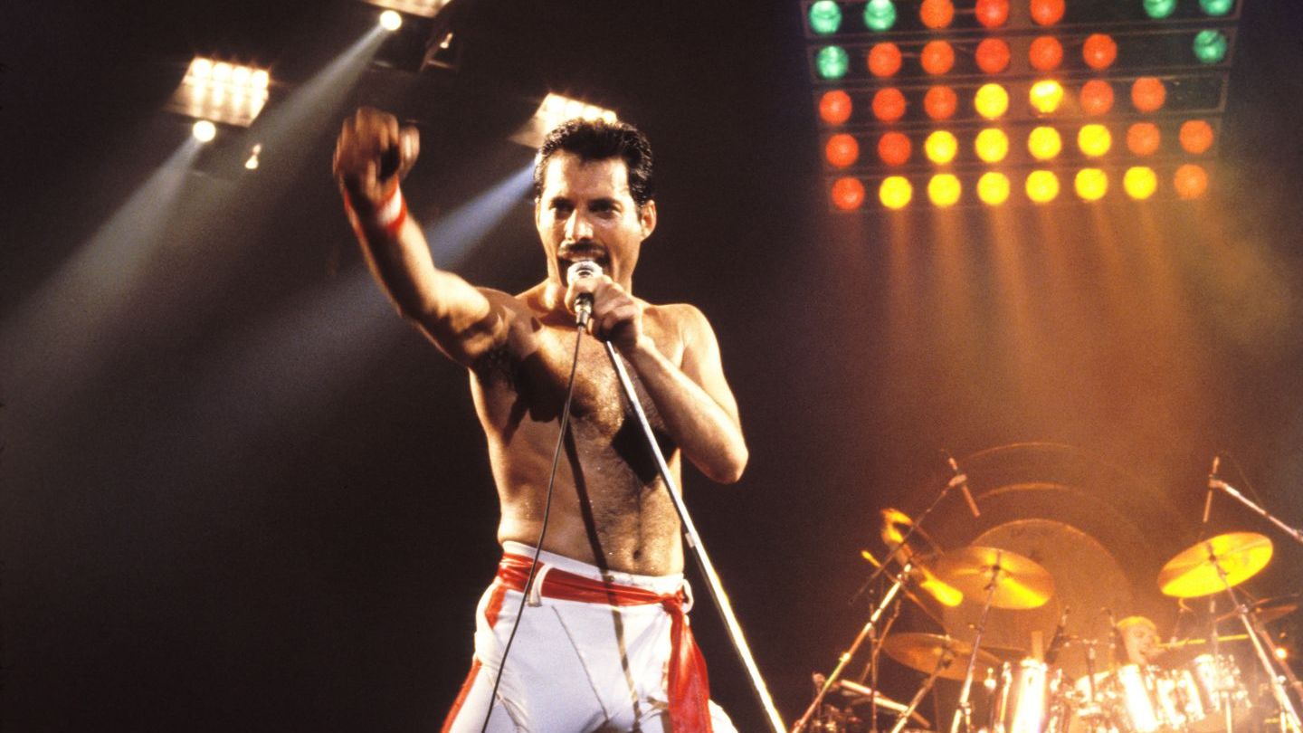 Freddie Mercury: „Nu voi fi o stea a muzicii rock. Voi fi o legendă.”