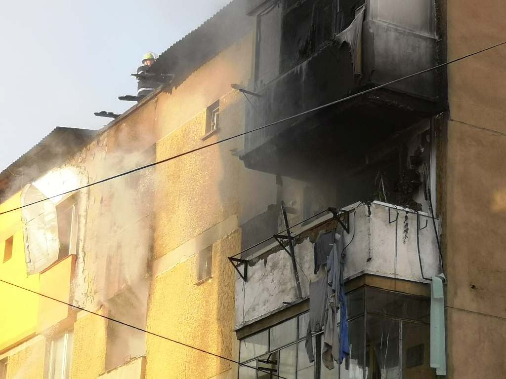 Tânărul ars în incendiul din Piatra Neamţ a murit într-o clinică din Belgia