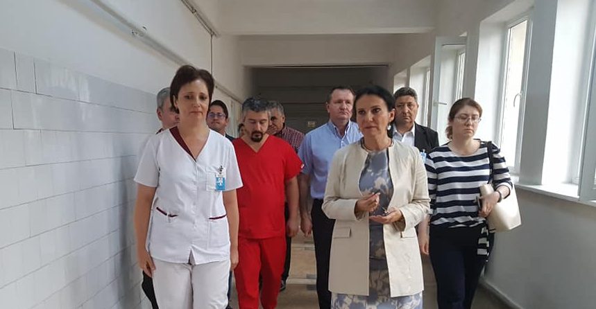 Sorina Pintea: În România există în jur de 700 de cabinete de medici de familie din zona rurală neocupate