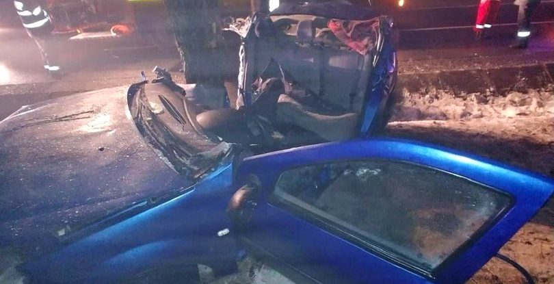 Bacău: Un tânăr mort şi alţi trei răniţi, într-un accident rutier petrecut pe drumul european E85