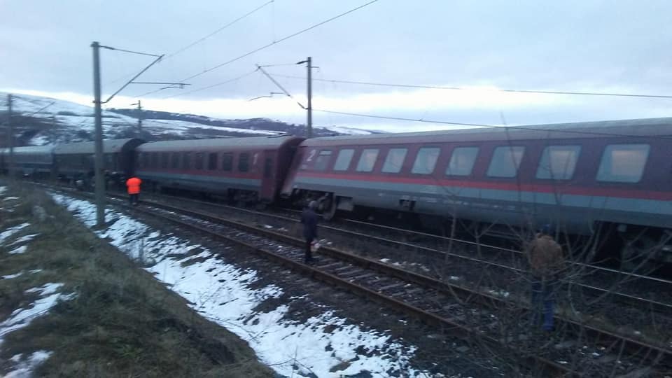 Tren DERAIAT în judeţul Hunedoara