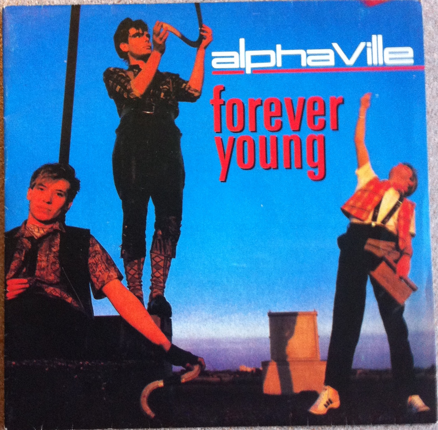 Albumul ‘Forever young’ al trupei Alphaville va fi relansat pe piaţă în ediţie remasterizată