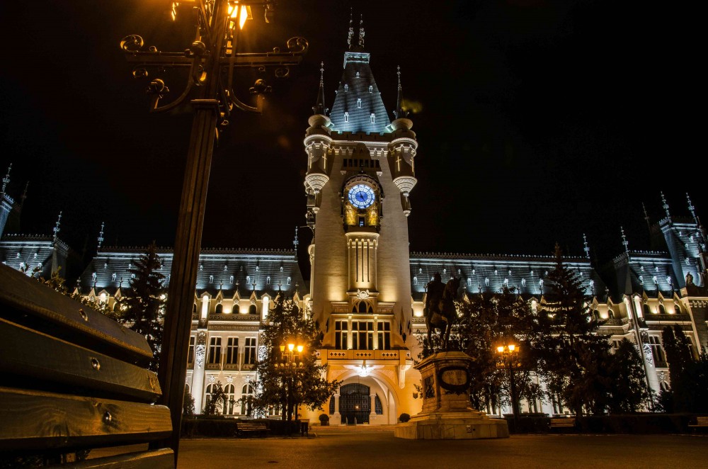 (FOTO) Palatul Culturii din Iaşi, inclus în topul celor mai frumoase clădiri din lume