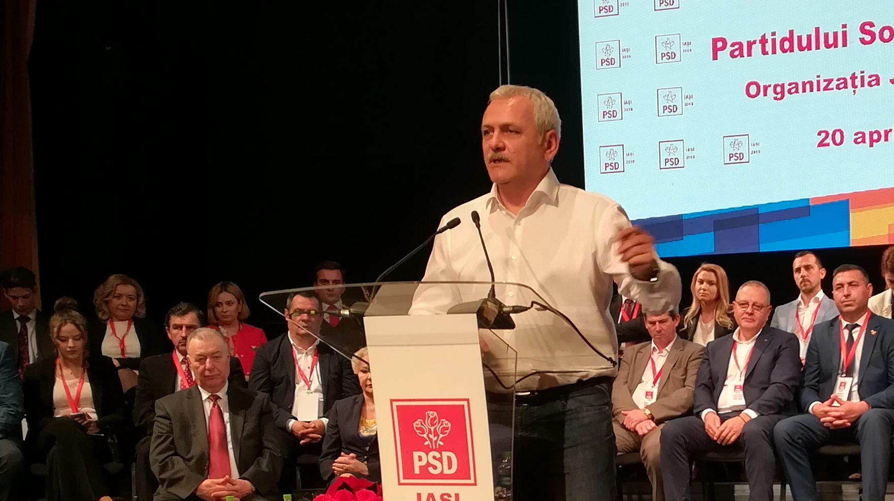 Dragnea despre Codurile penale: Nu s-a produs nicio modificare,nici măcar o virgulă deasupra deciziilor CCR