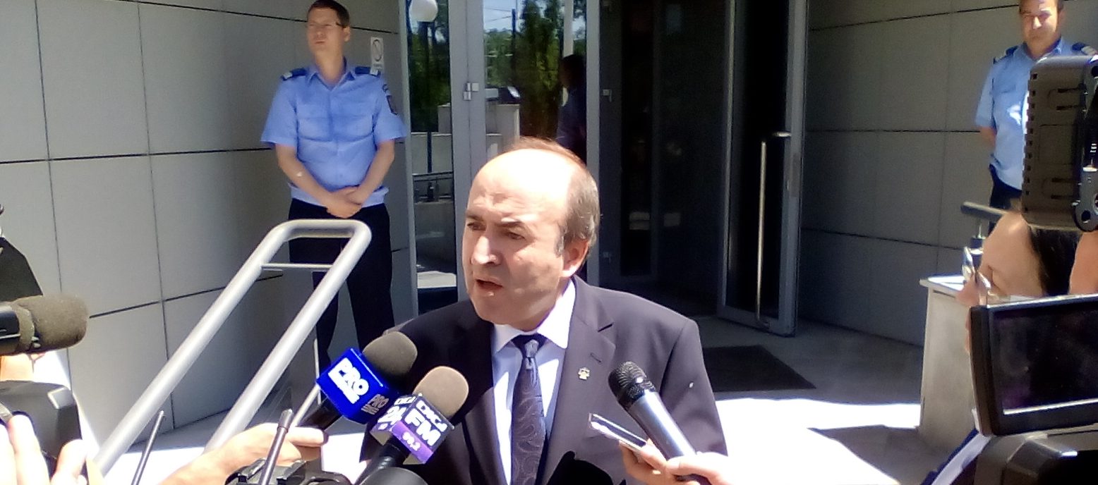 Moţiunea simplă împotriva ministrului Justiţiei, Tudorel Toader, amânată