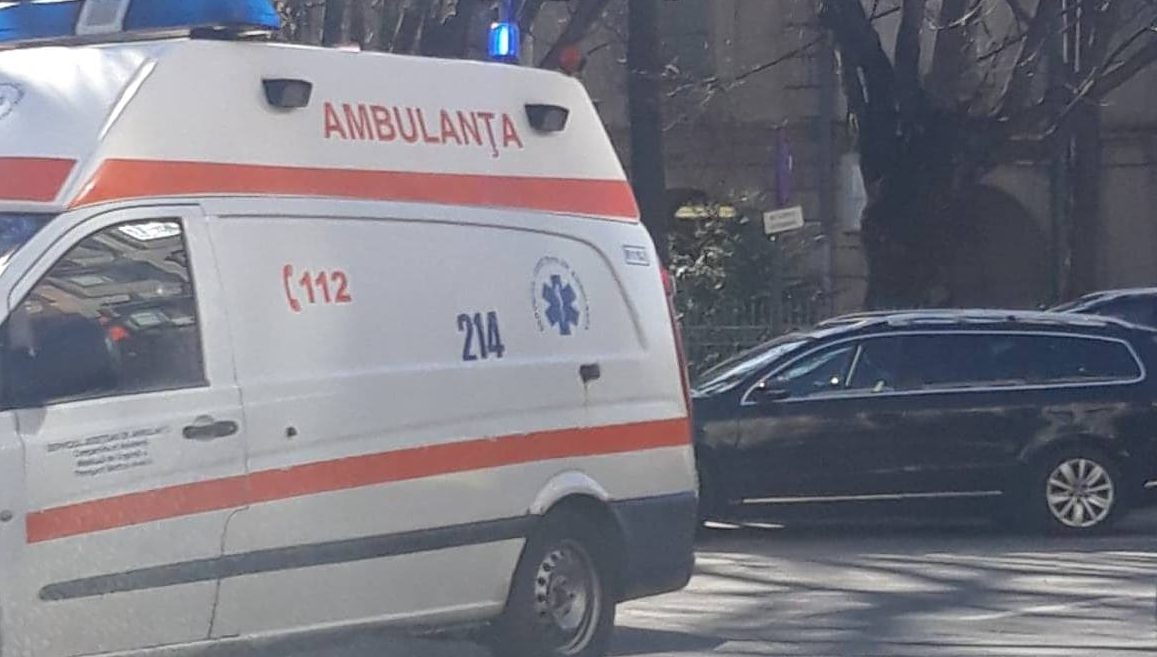 Iaşi: Trei persoane au ajuns la spital în urma unui accident rutier pe DE 583