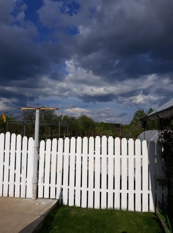 (UPDATE) INFORMARE METEOROLOGICĂ: Instabilitate atmosferică temporar accentuată în toate judeţele Moldovei