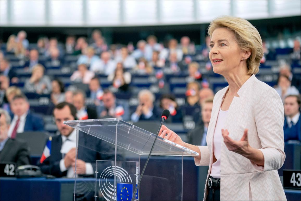 Parlamentul European o alege pe Ursula von der Leyen în funcția de Președinte al Comisiei Europene