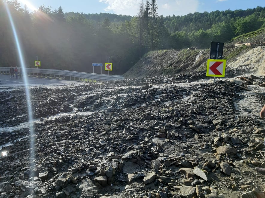 Suceava: Pagube de 21,8 milioane lei în 81 de localităţi din judeţ, în urma ploilor abundente