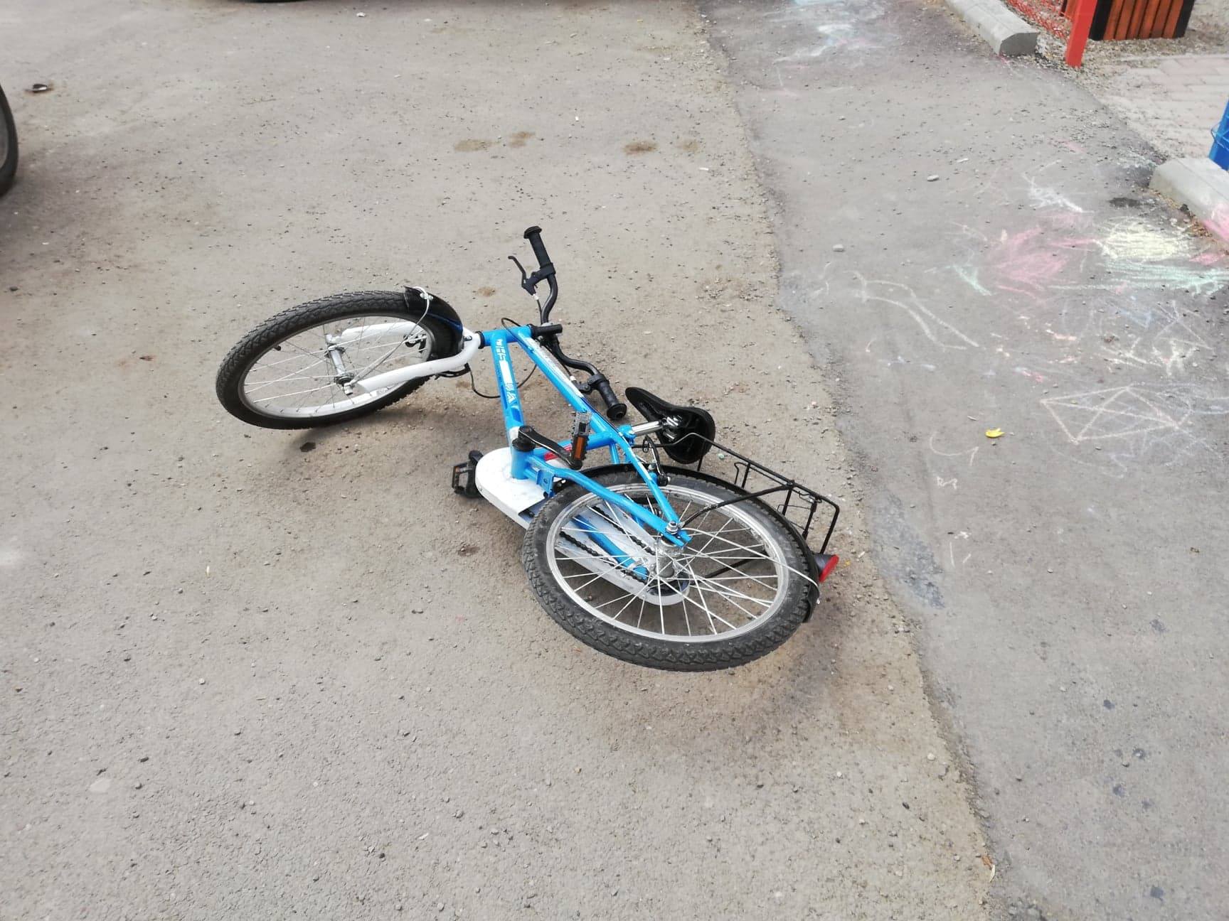 Galaţi: Minor de şase ani, aflat pe bicicletă, rănit de o autoutilitară în localitatea Ghidigeni